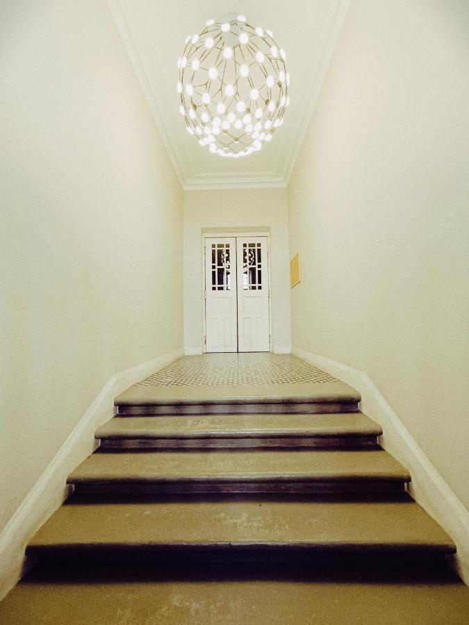 Centrally Located Studio Apartment Riga Bagian luar foto